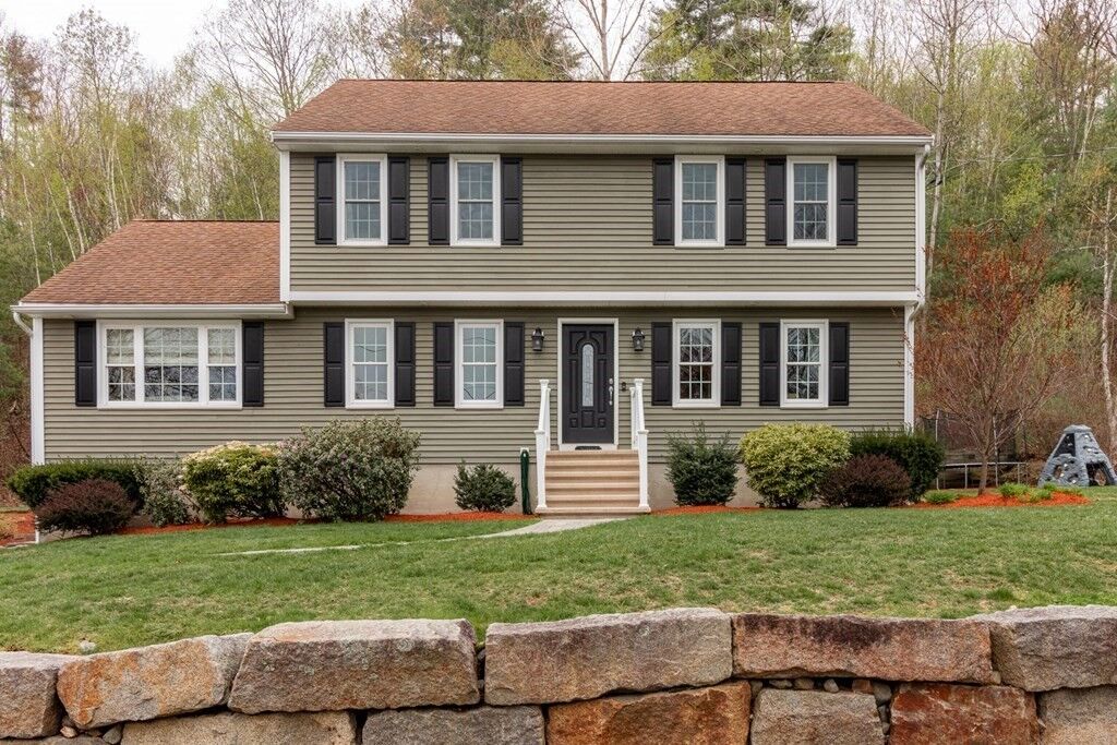 Property Photo: 60 Overlook Dr MA 01876