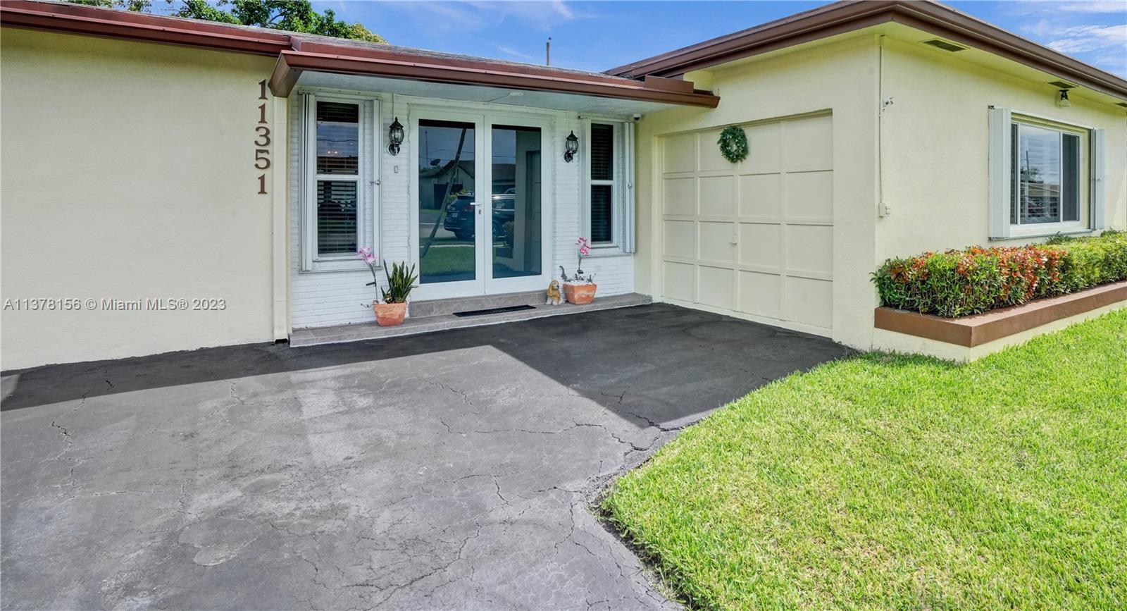 11351 NW 29th Pl  Sunrise FL 33323 photo