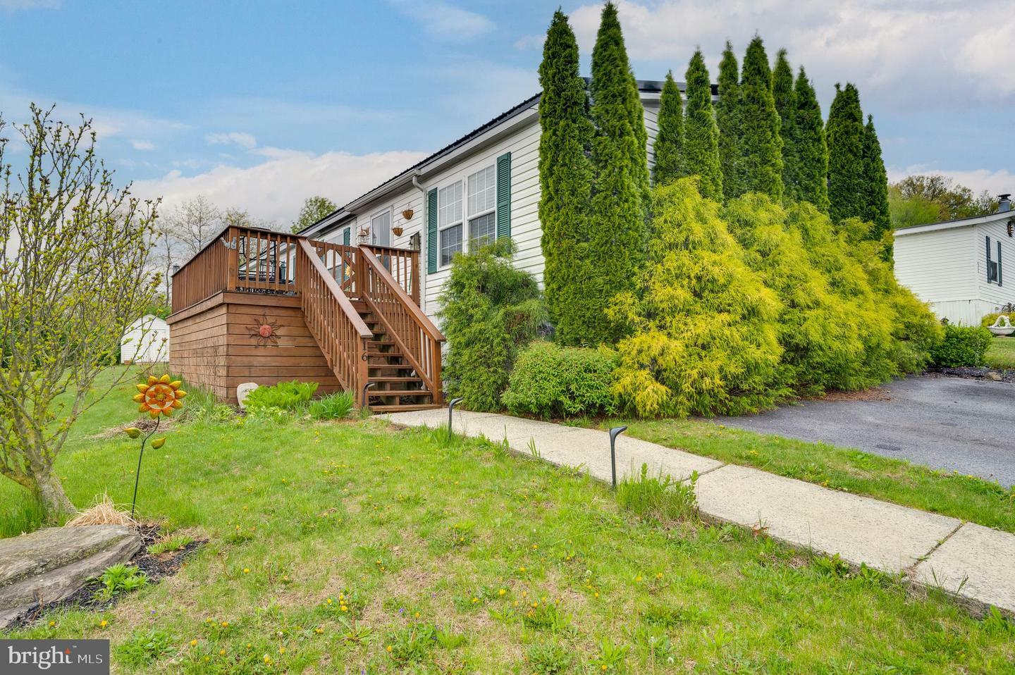 Property Photo:  16 Pheasant Drive  PA 19530 