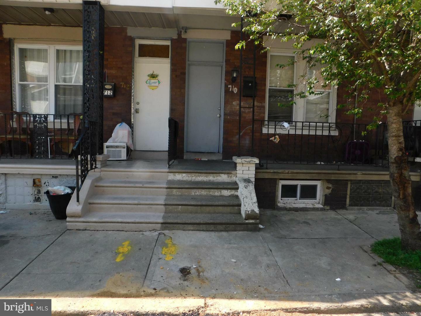 Property Photo: 710 E Willard Street PA 19134