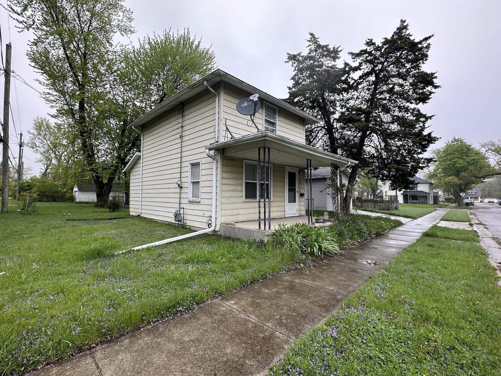 Property Photo:  2323 McKee Street  IN 46806-1354 