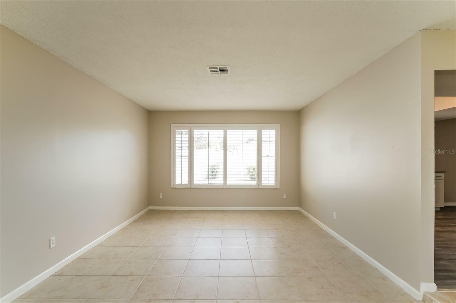 Property Photo:  1956 King Arthurs Court  FL 32792 