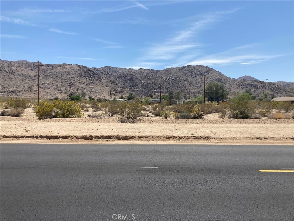 Property Photo: 1 Hatch Road CA 92277