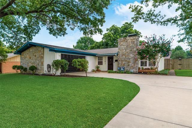 Property Photo: 1241 Evergreen Drive TX 75080