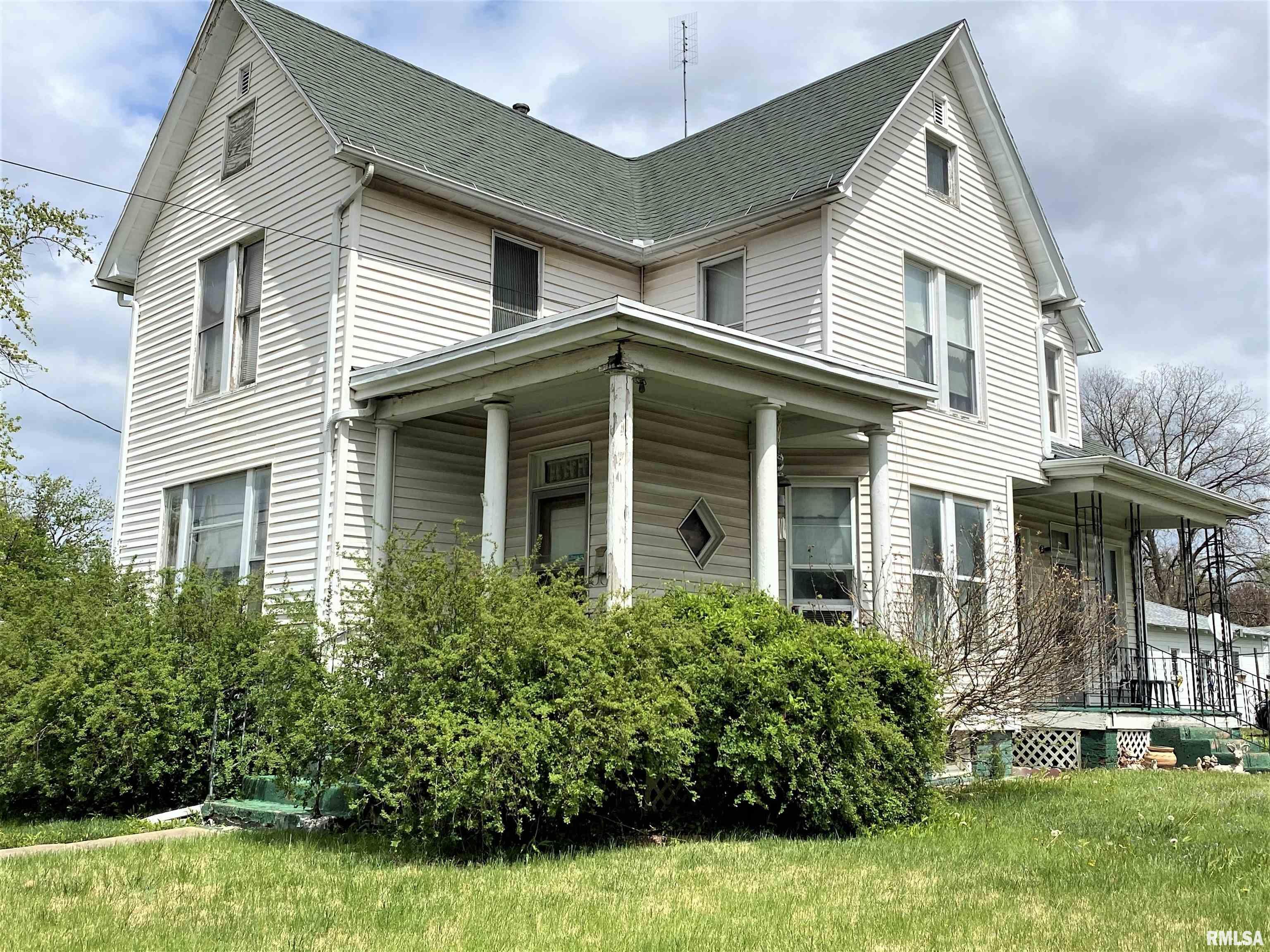503 N Main Street  Lewistown IL 61542 photo