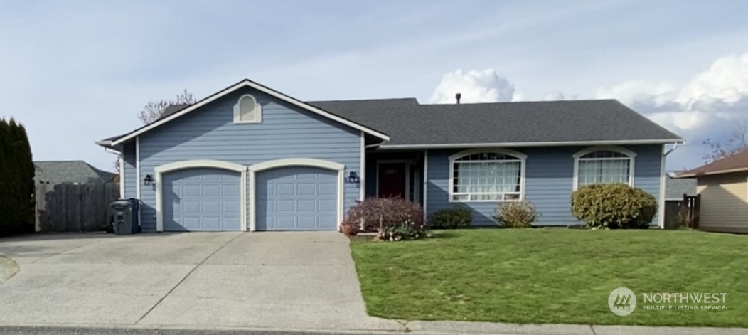 Property Photo:  12180 Bayhill Drive  WA 98233 