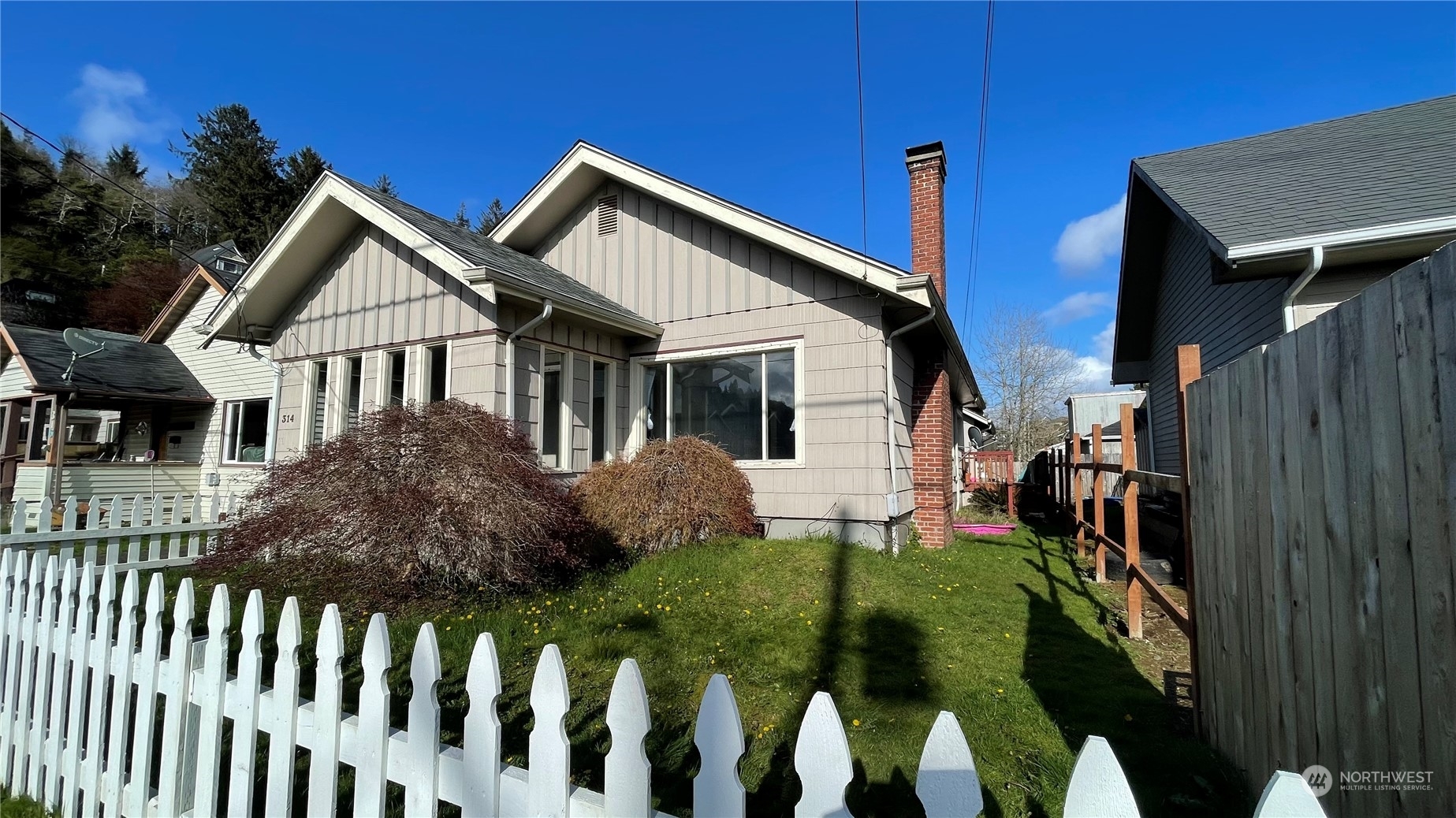 Property Photo:  314 Grant Street W  WA 98550 