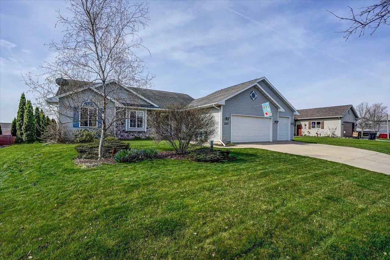 327 Country Clover Drive  Deforest WI 53532 photo