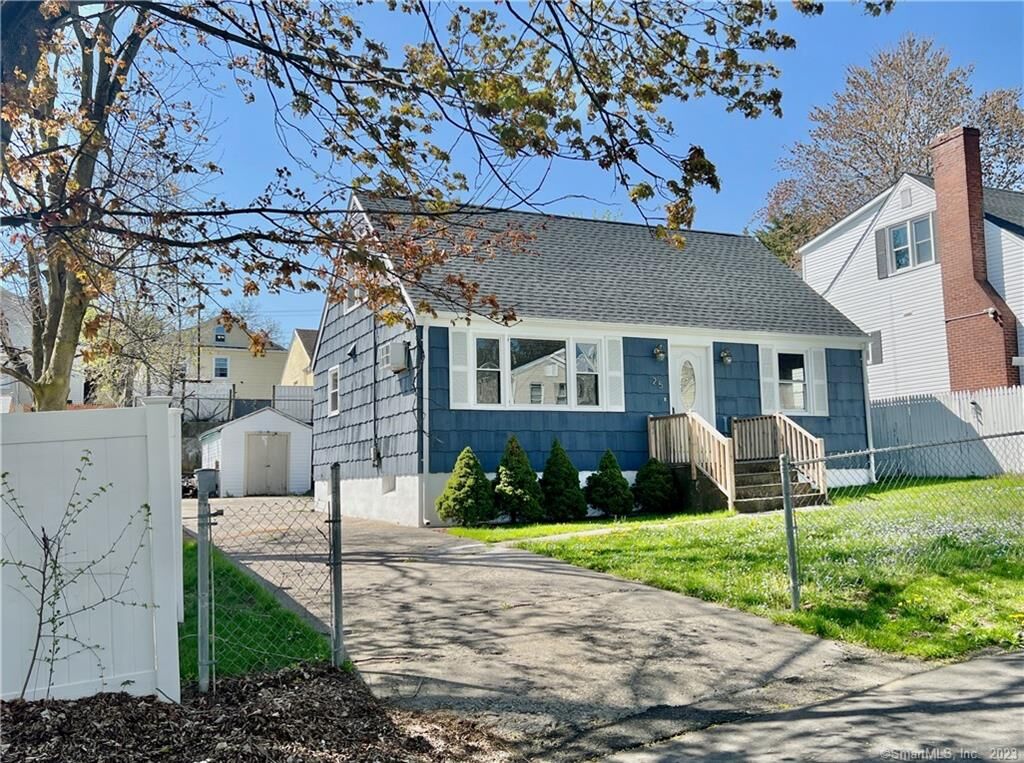 Property Photo:  25 Broadway  CT 06606 