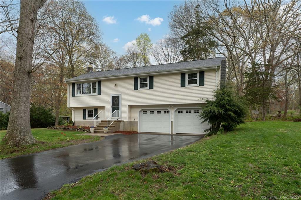 Property Photo: 27 Woodland Drive CT 06413