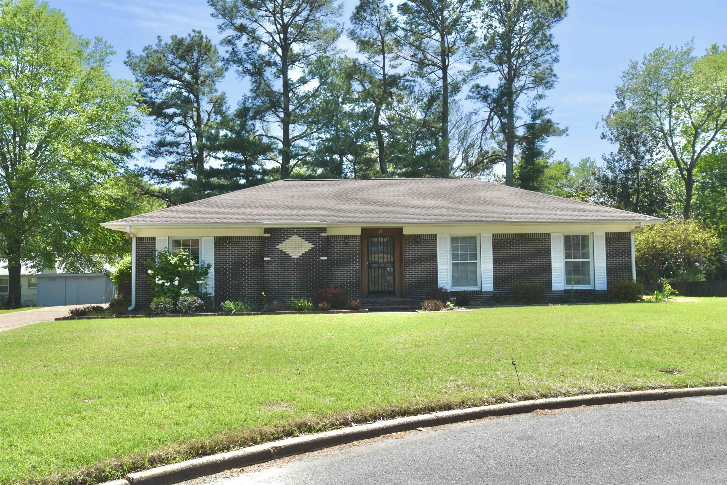 Property Photo:  30 Franwood Cove  TN 38301 