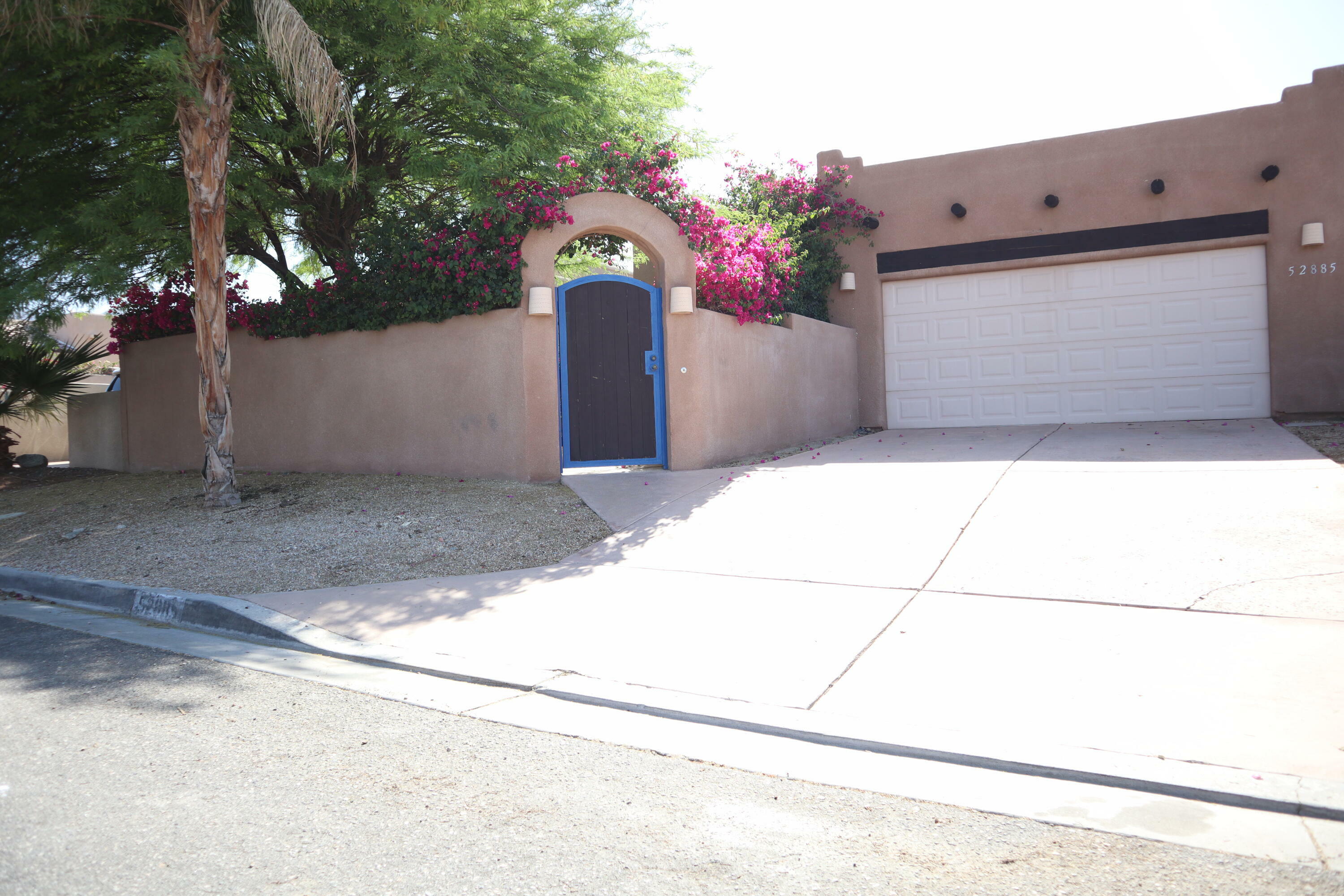 Property Photo:  52885 Avenida Ramirez  CA 92253 