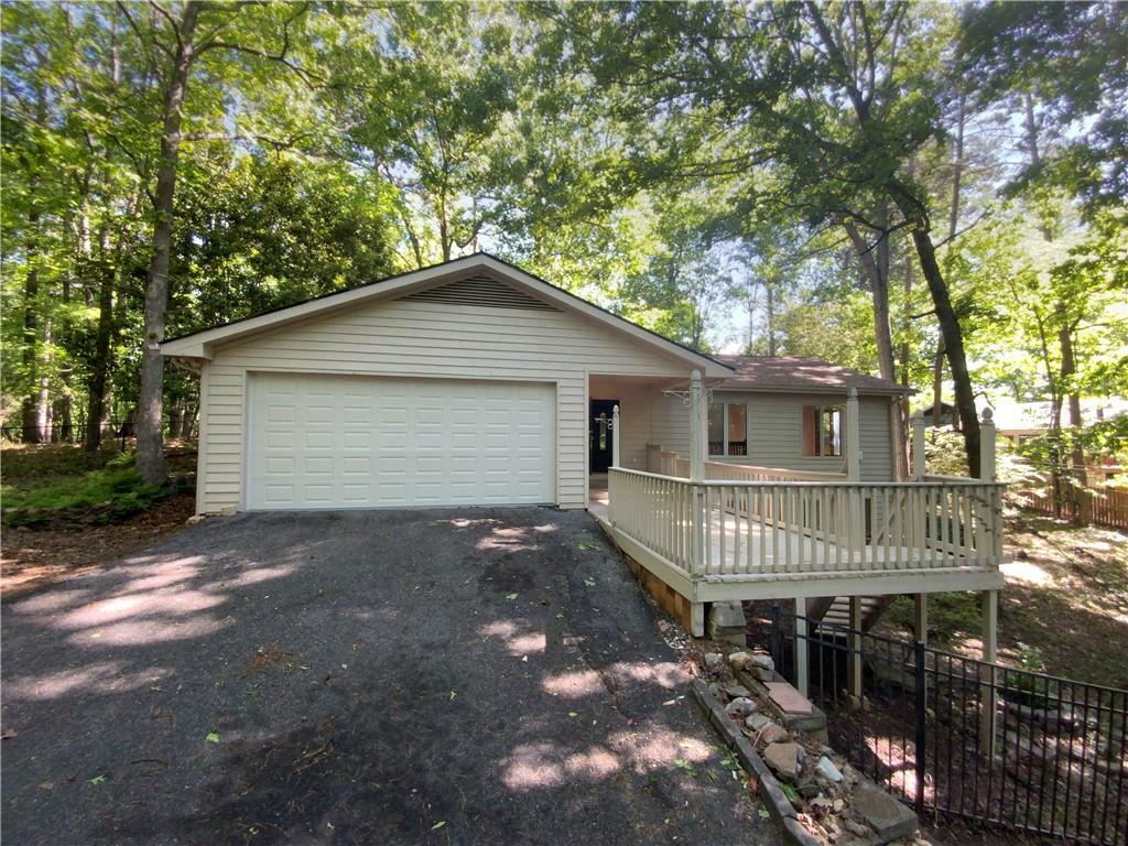 Property Photo:  7820 Chinquapin Lane  GA 30041 