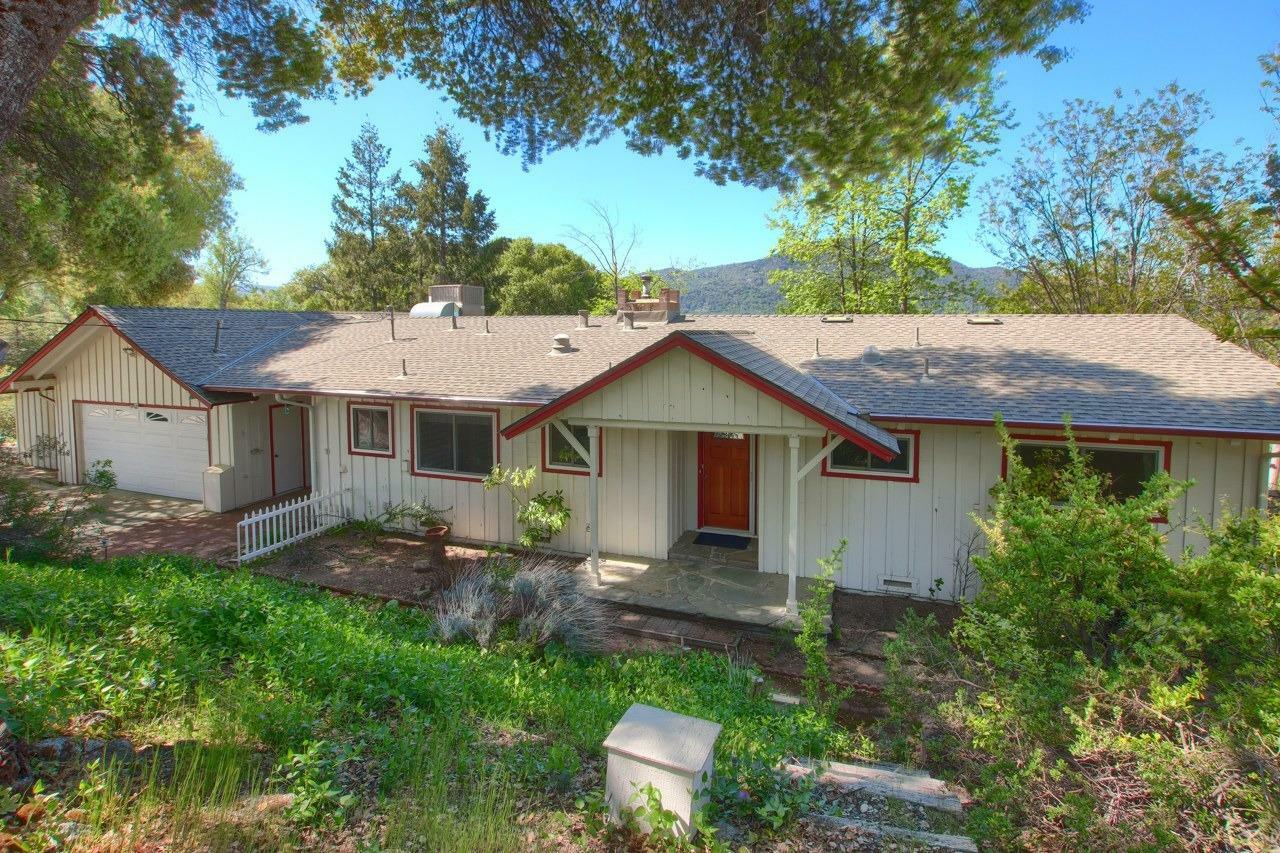 Property Photo:  40942 Road 425A  CA 93644 