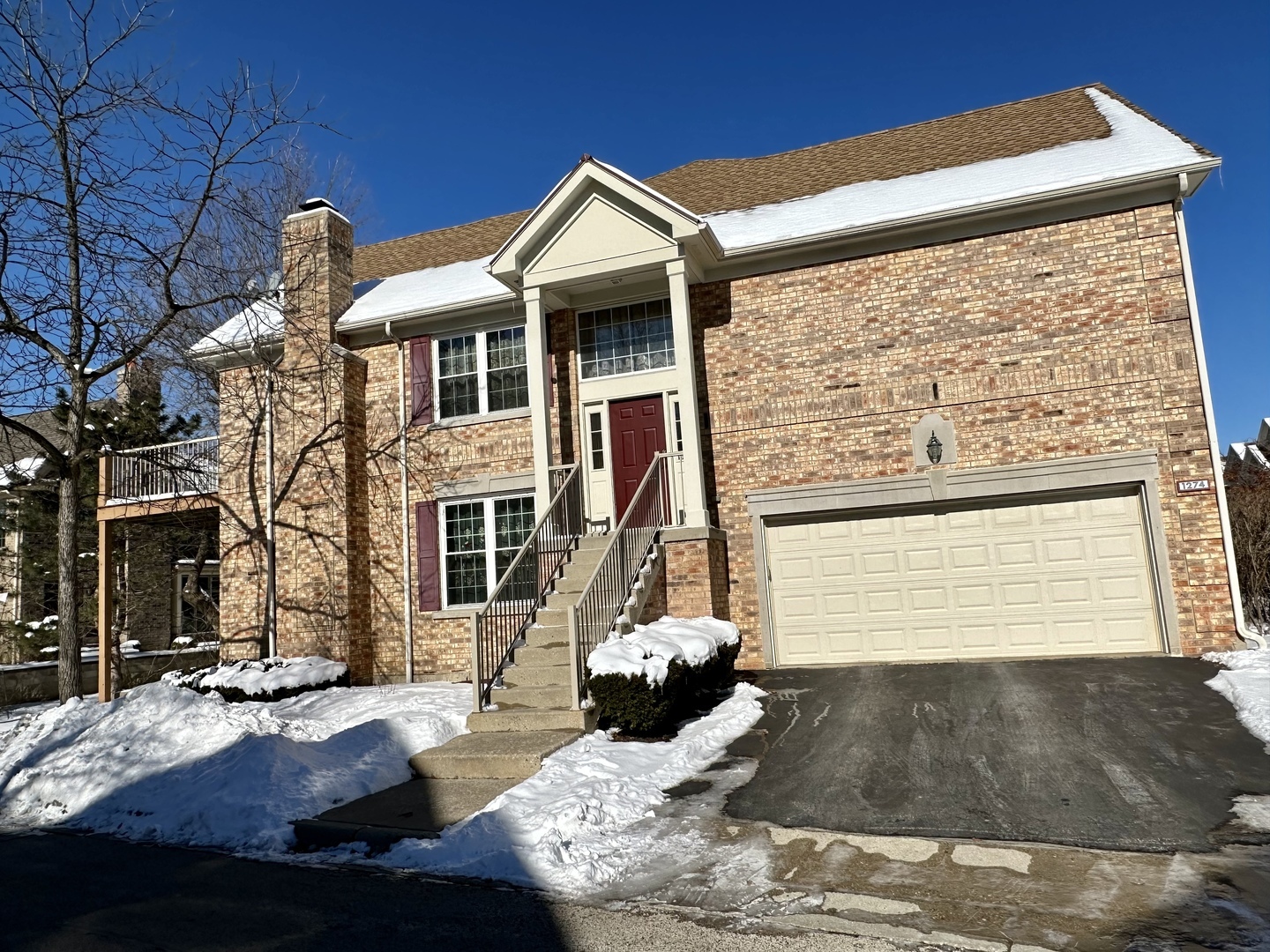 Property Photo: 1274 S Christine Court IL 60061