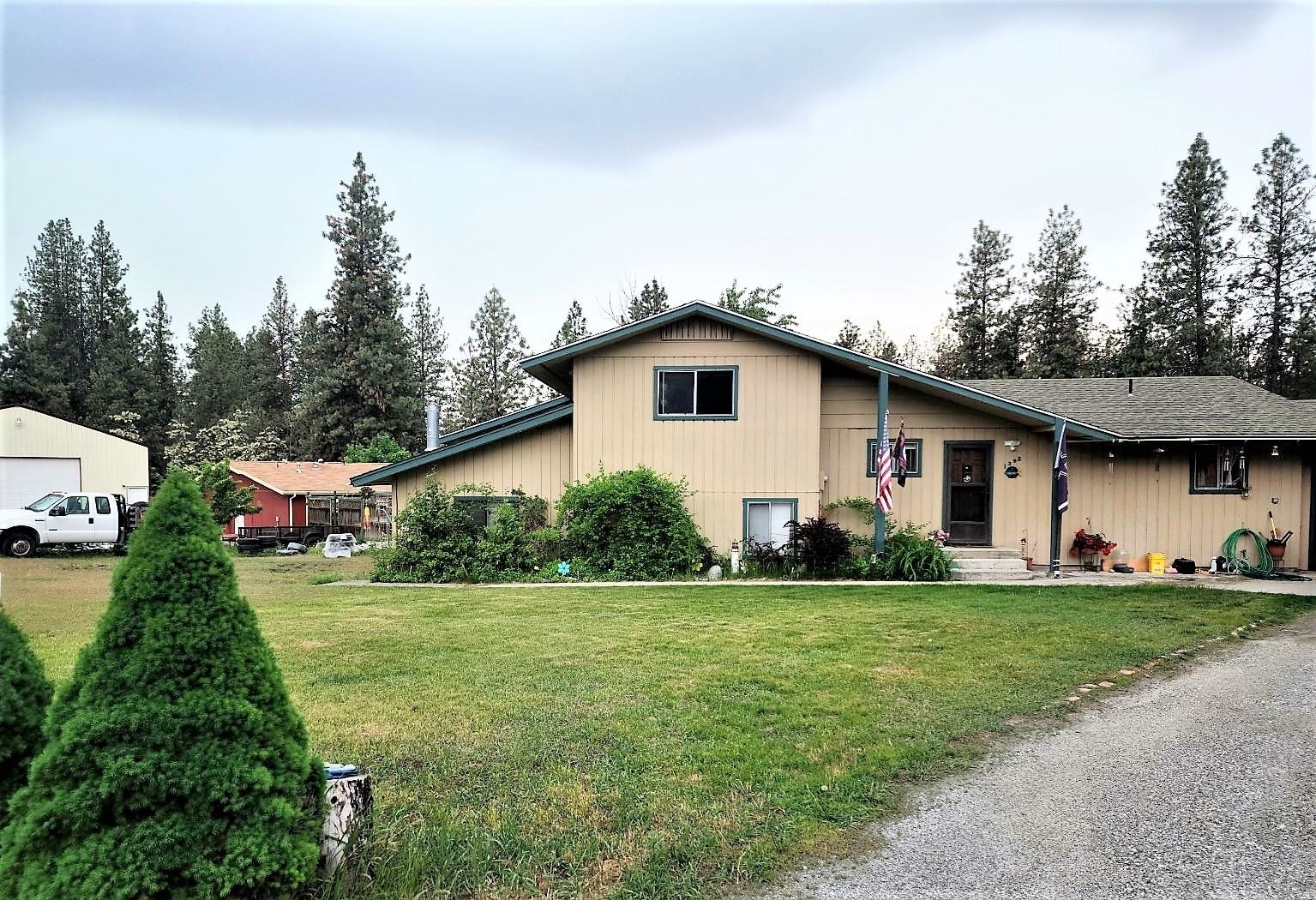 Property Photo:  1392 S Gennessee Dr  WA 99141 