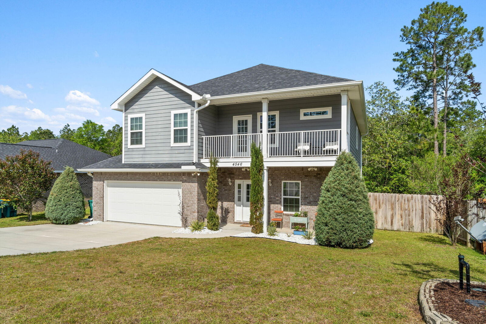 Property Photo: 4546 Hermosa Road FL 32539