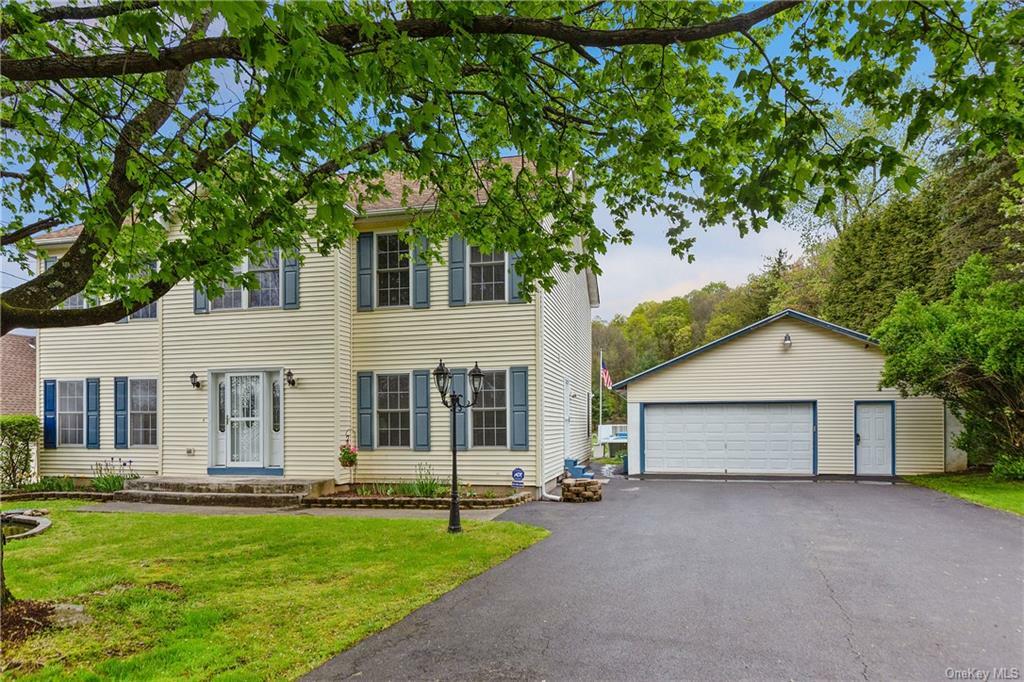 Property Photo:  32 Baldwin Lane  NY 10541 