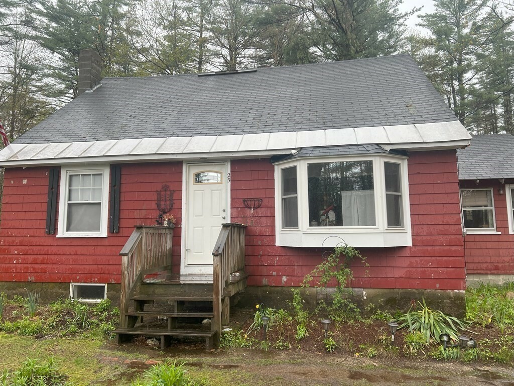 Property Photo:  25 Bailey Rd  MA 01474 