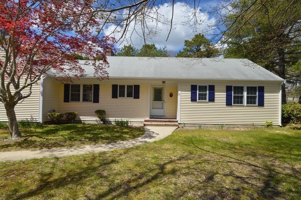 Property Photo:  16 Monomoy Rd  MA 02664 