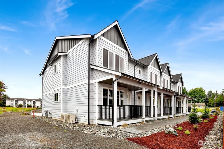 Property Photo: 5678 Sunstone Place 102 WA 98248