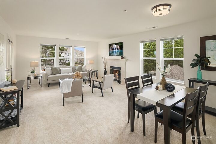 4081 224th Lane SE 312  Issaquah WA 98029 photo