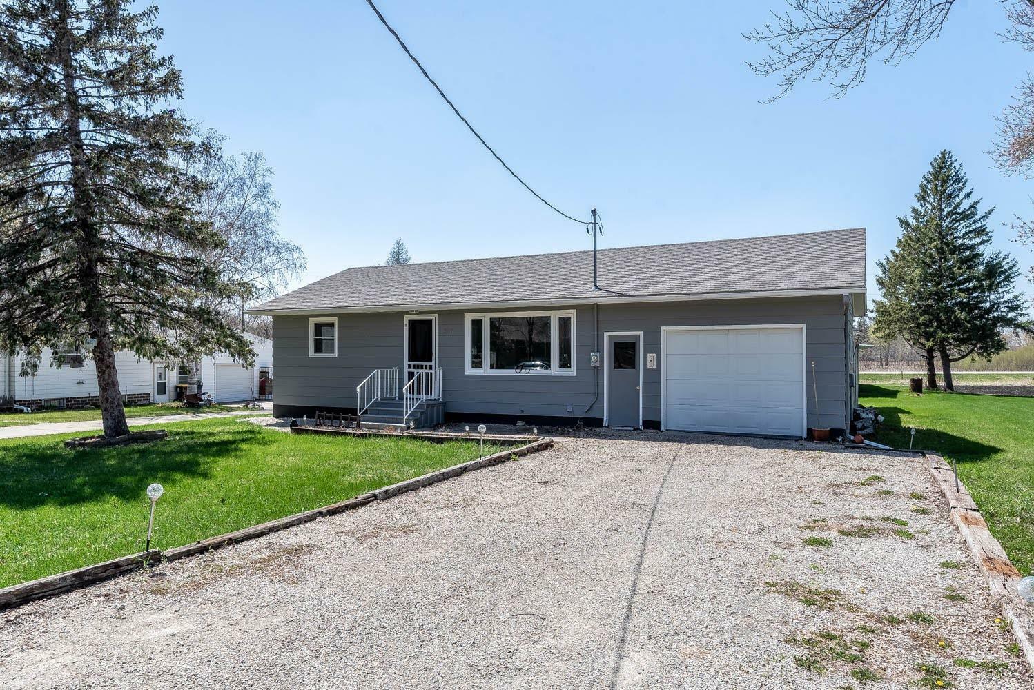 Property Photo:  307 Dove Street  MN 56068 