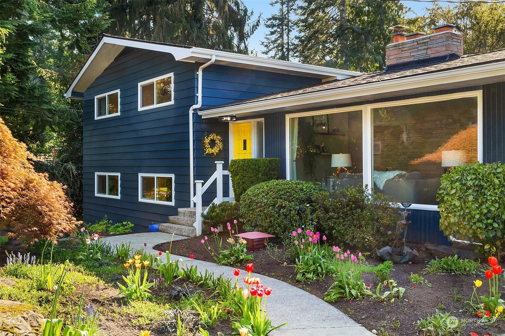 Property Photo: 19226 91st Avenue W WA 98026
