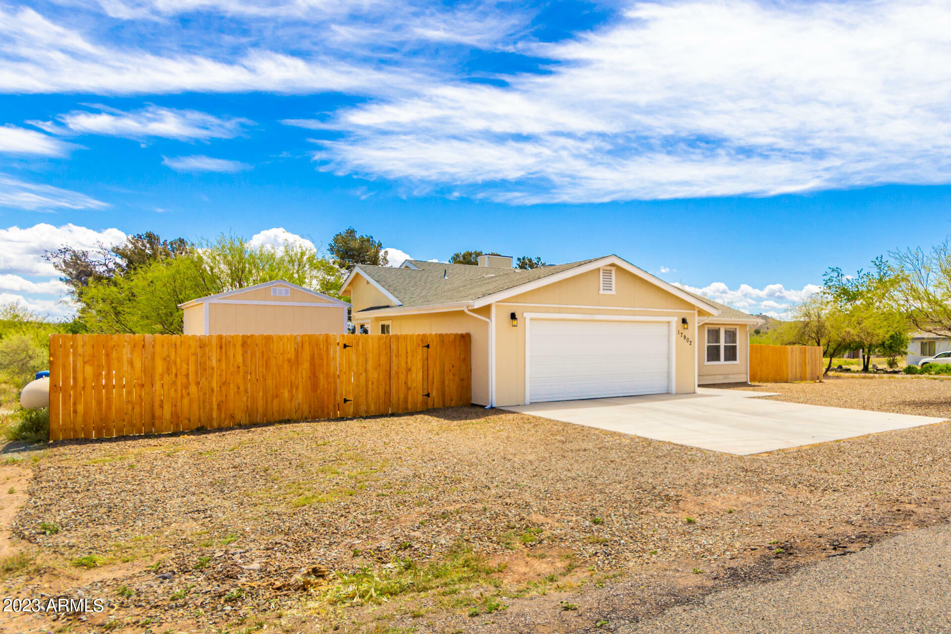 Property Photo: 17902 E Trails End Road AZ 86333
