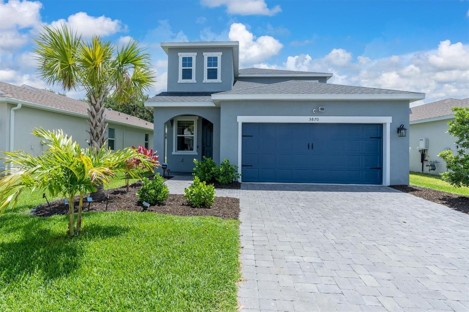 Property Photo:  5870 Bungalow Grove Court  FL 34221 