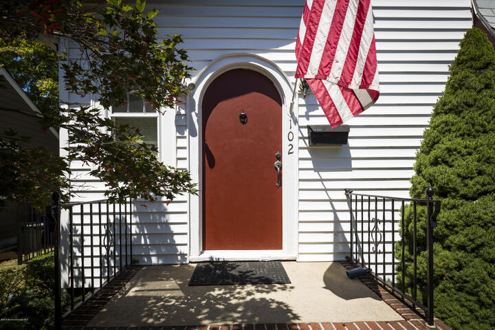 102 Dixon Avenue  Oakhurst NJ 07755 photo