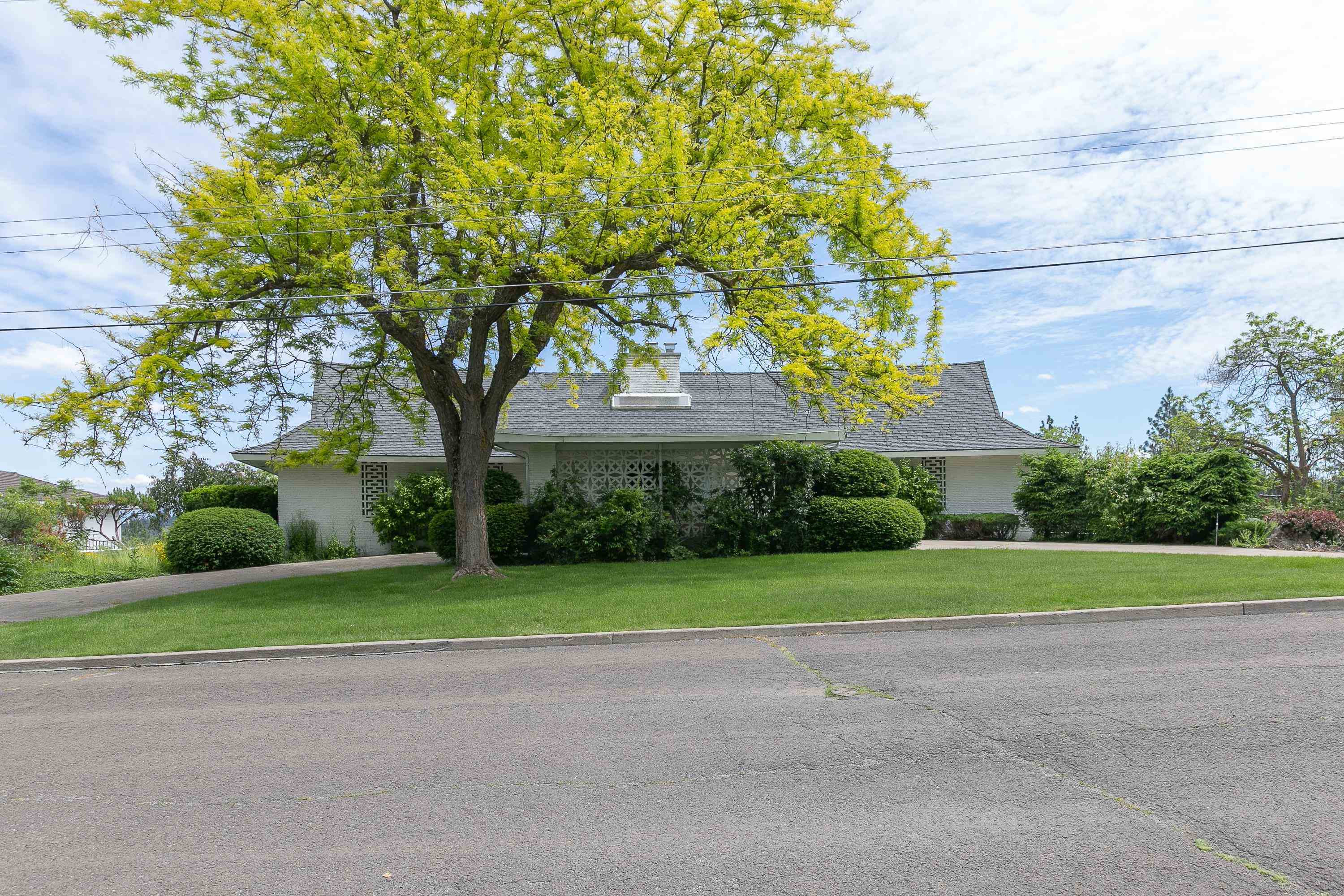 1017 S Azalea Dr  Spokane WA 99224-2010 photo