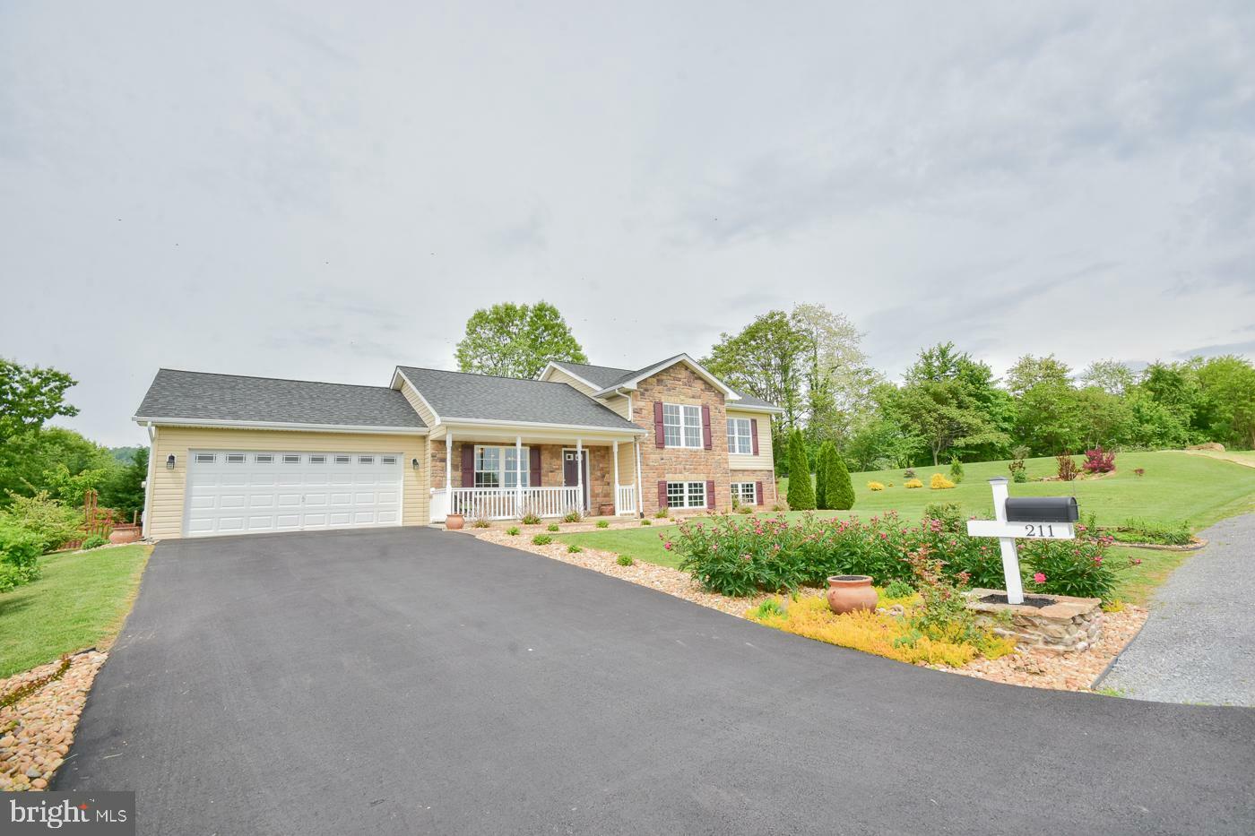 Property Photo: 211 Spyglass Drive WV 25403