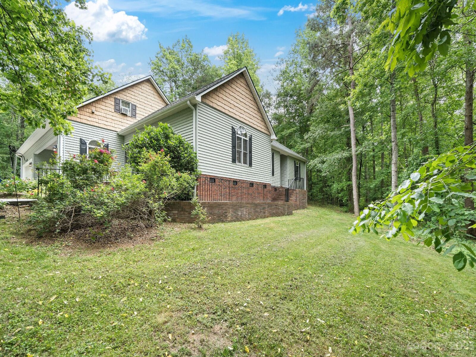Property Photo: 1062 Walter Drive NC 28092