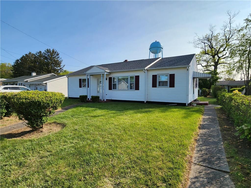 Property Photo:  1217 Turtzo Boulevard  PA 18013 