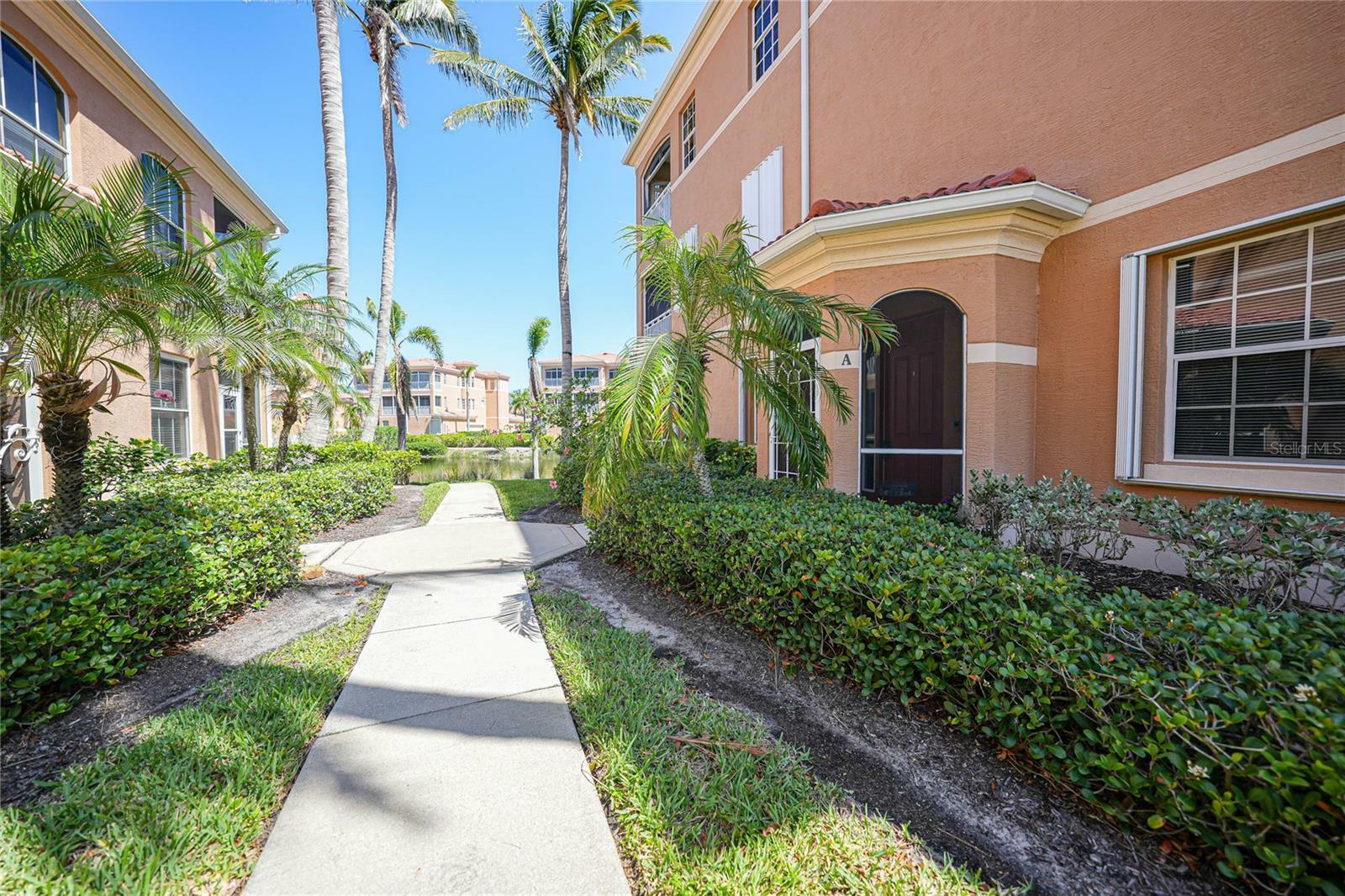 Property Photo:  3228 Sunset Key Circle 101  FL 33955 