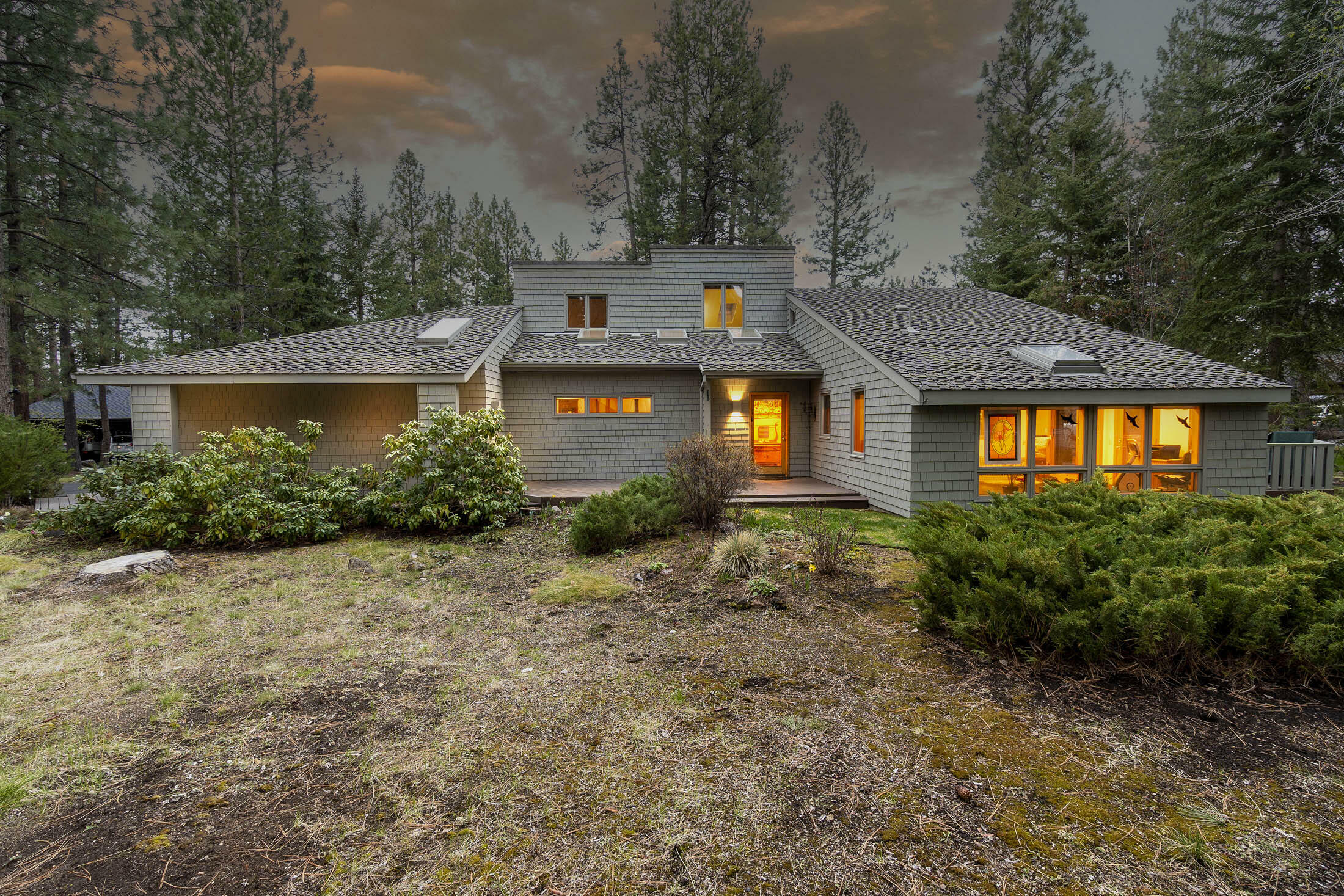 Property Photo:  19496 Mammoth Drive  OR 97702 