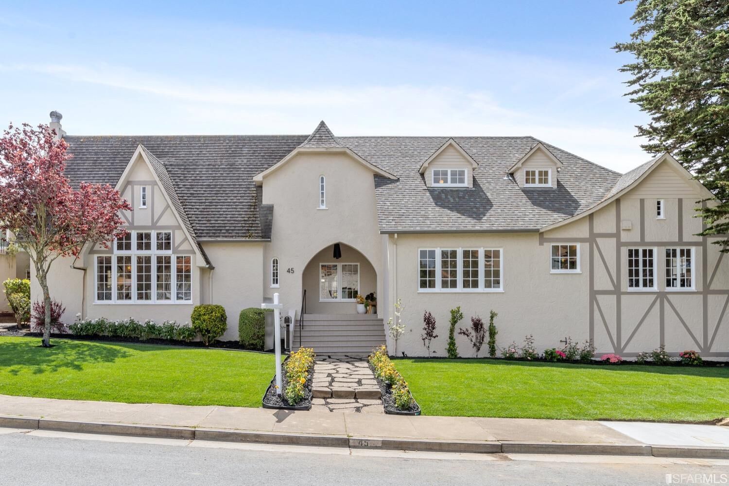 Property Photo:  45 Entrada Court  CA 94127 