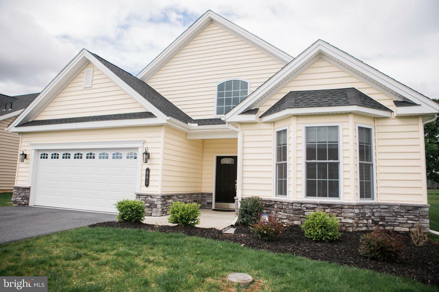 Property Photo:  661 Republic Way  PA 17050 