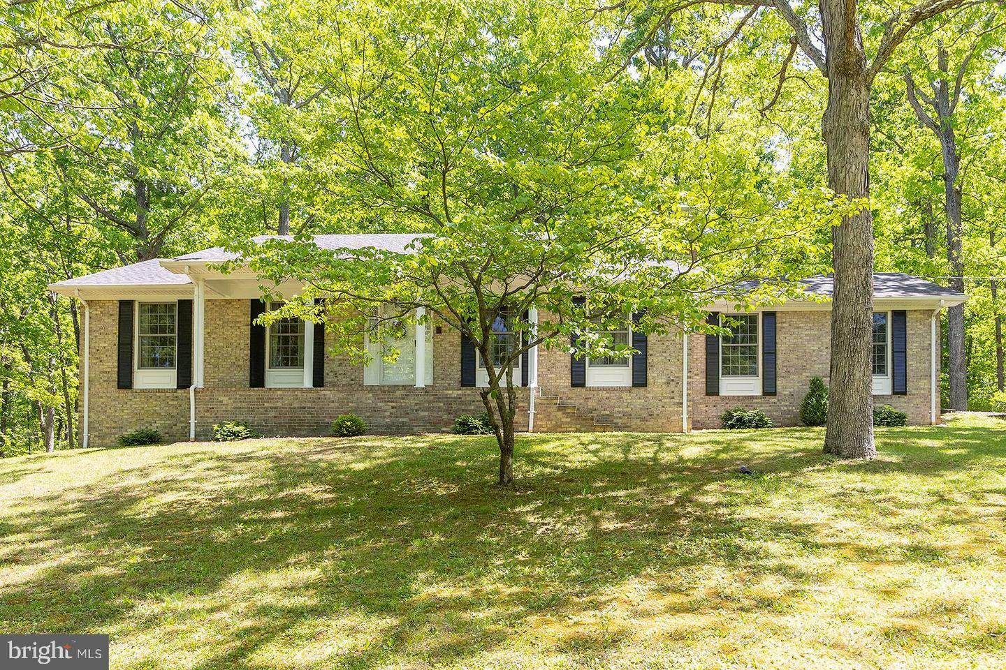 Property Photo:  271 Hanging Tree Road  VA 22603 