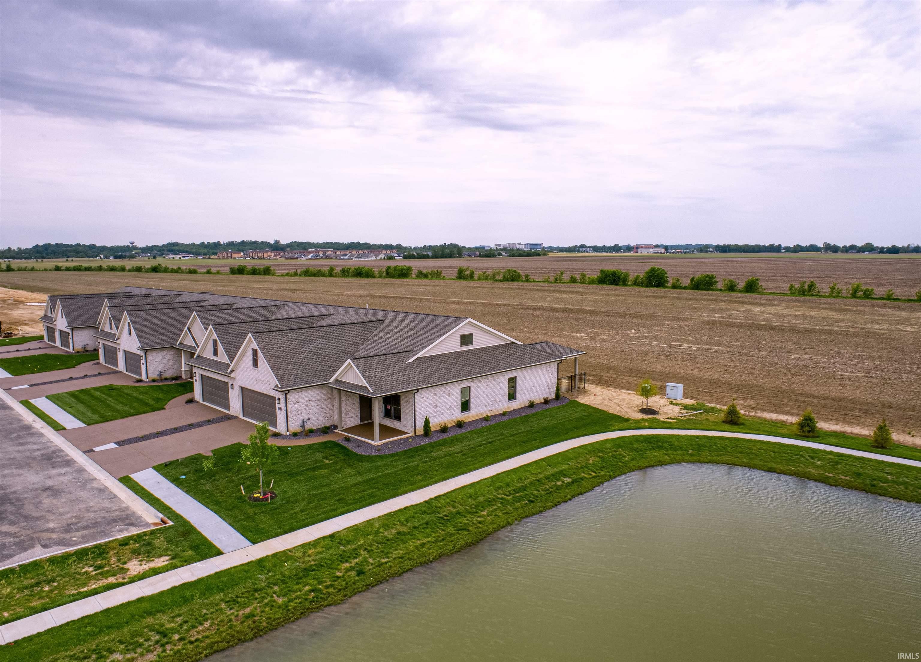 Property Photo: 3390 White Oak Trail IN 47630