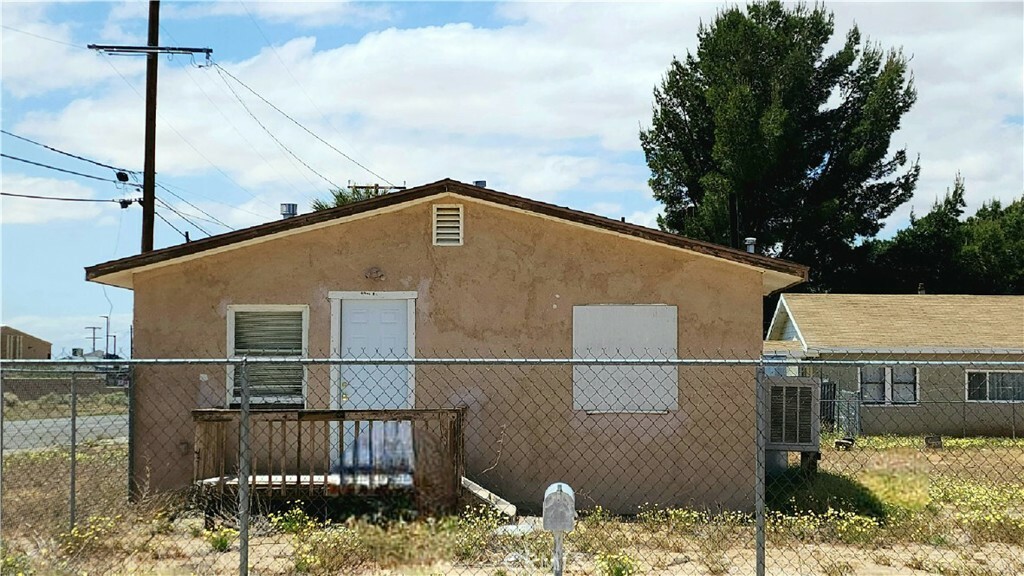 Property Photo:  12101 Kern Avenue  CA 93516 