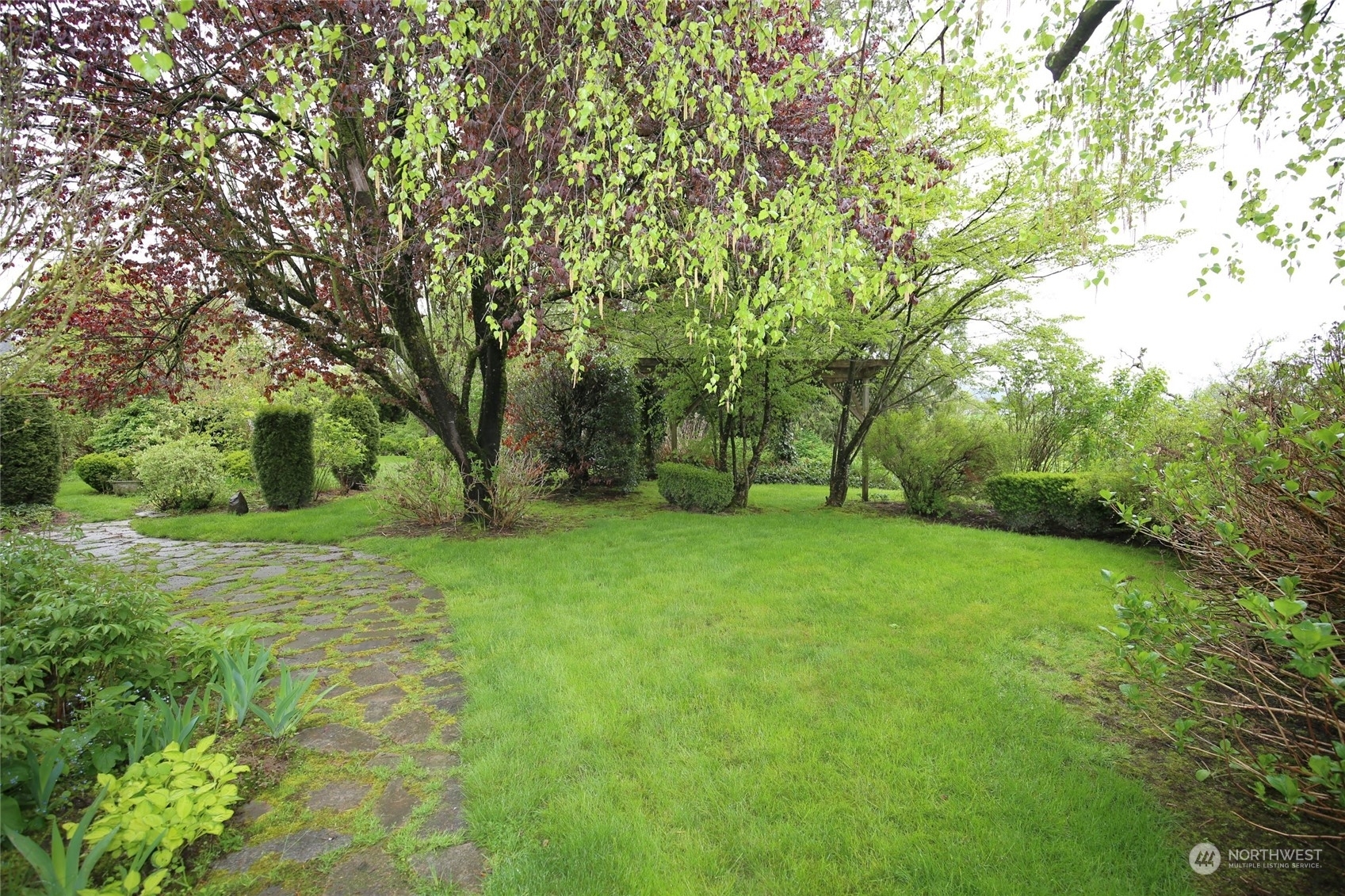 Property Photo:  124 Jefferson Court  WA 98295 