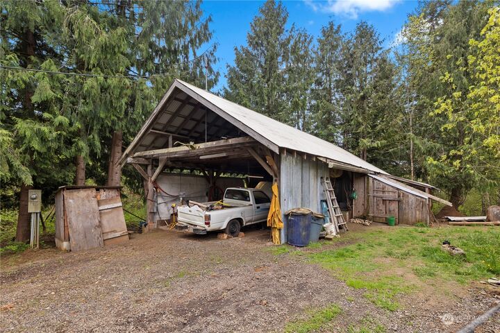 Property Photo:  141 Wachter Road  WA 98648 