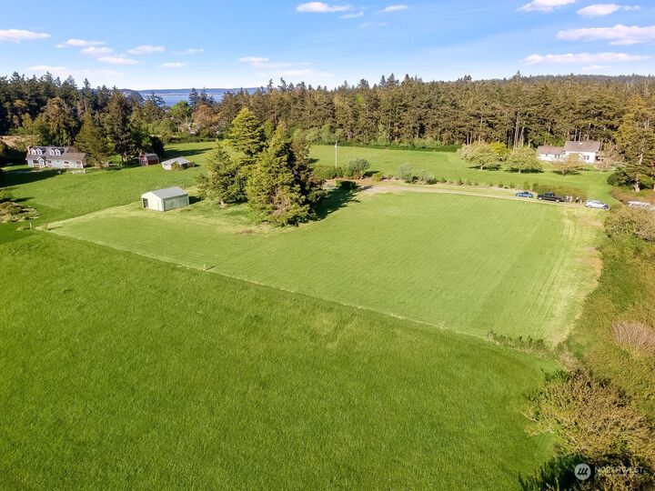 Property Photo:  1476 Black Road  WA 98239 