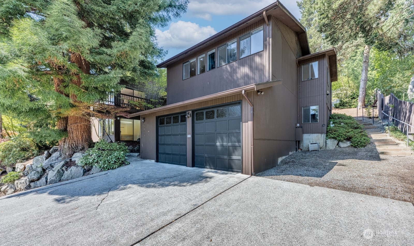 Property Photo:  16067 36th Avenue NE  WA 98155 