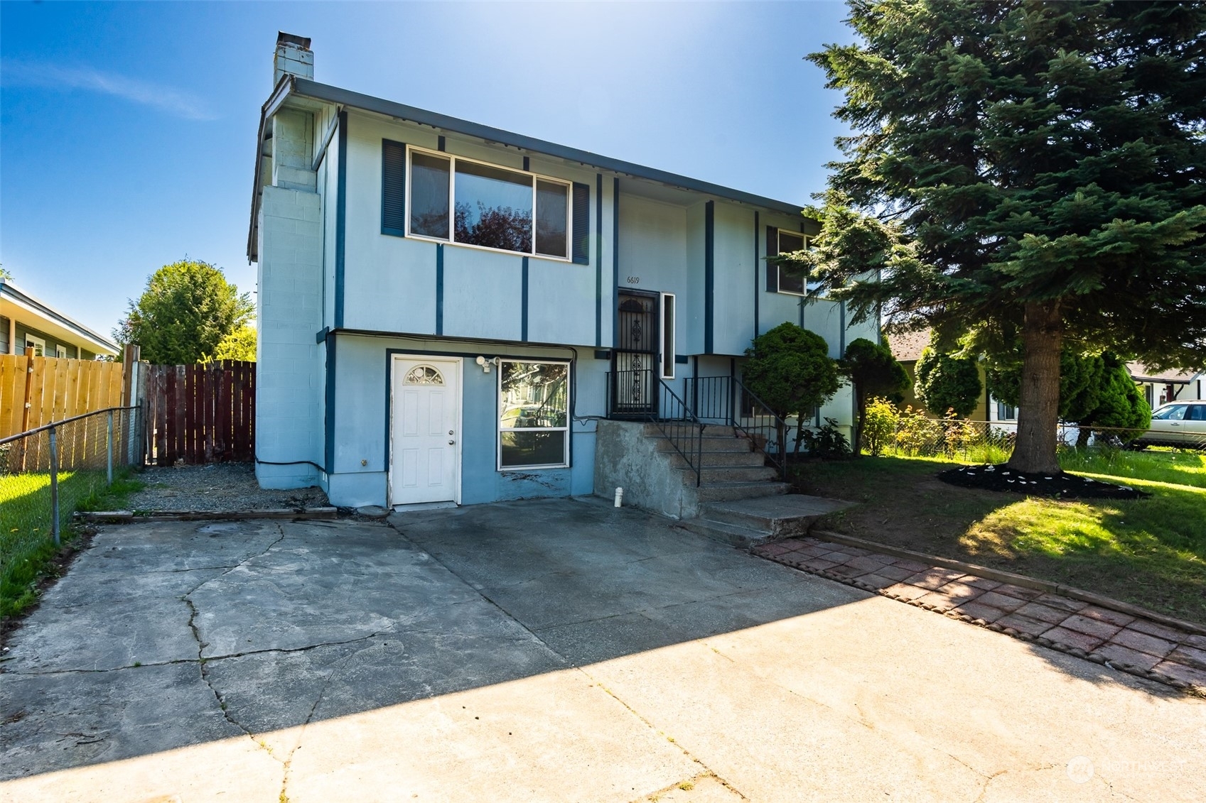 Property Photo:  6619 E J Street  WA 98404 