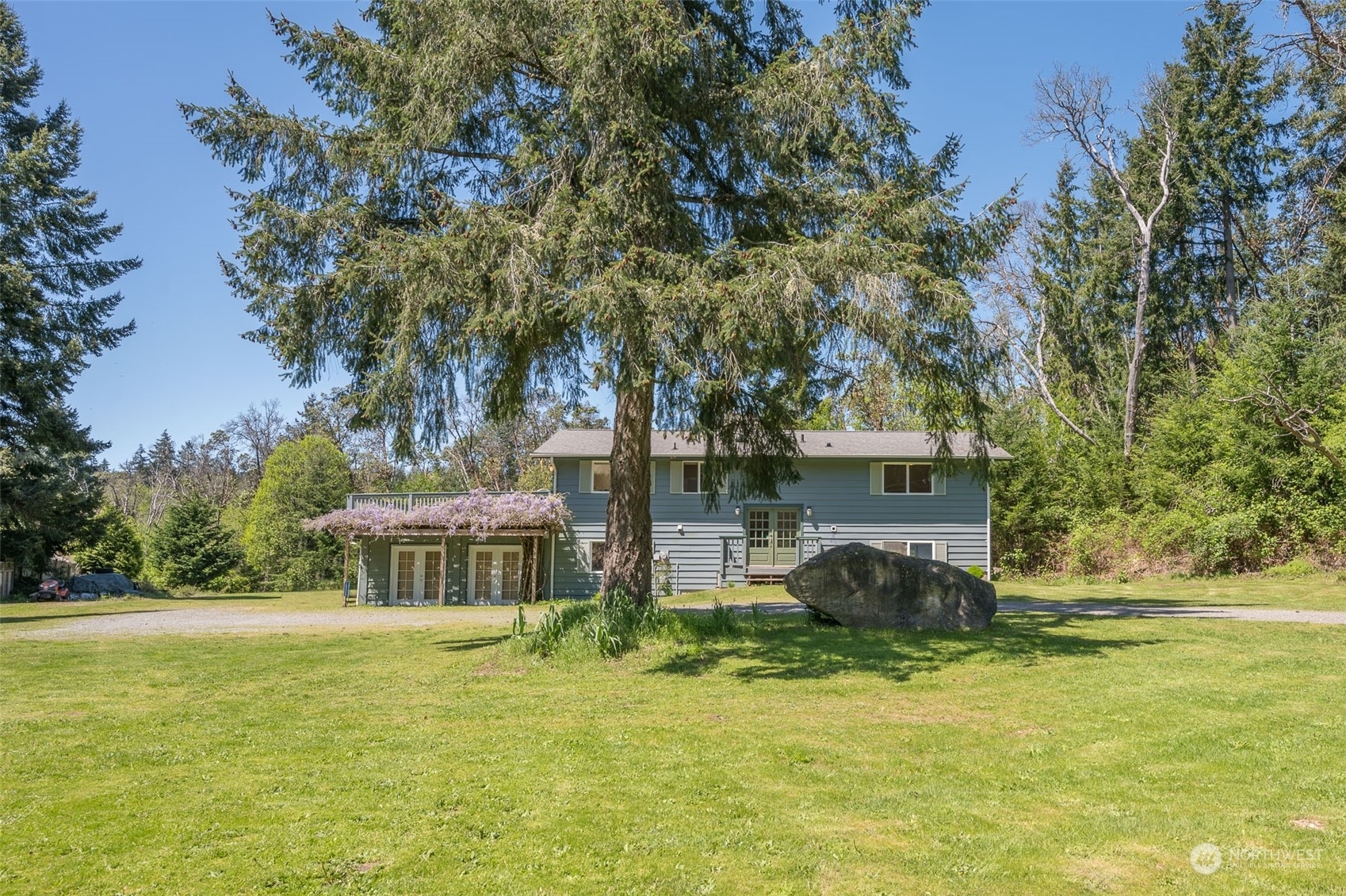 Property Photo:  20325 87th Avenue SW  WA 98070 