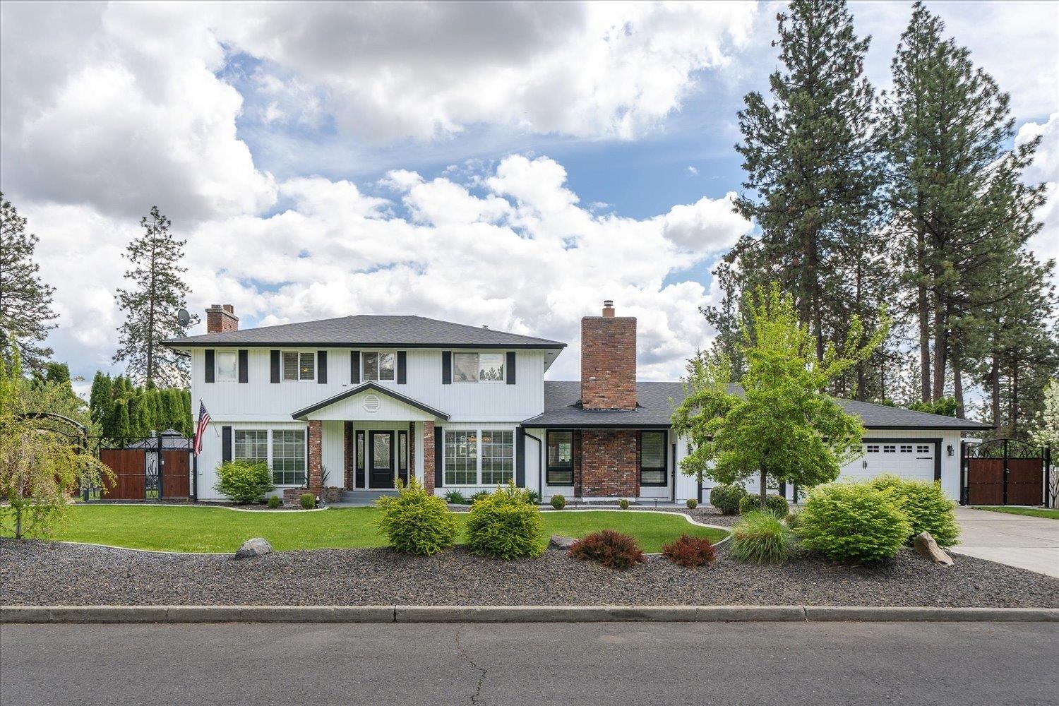 Property Photo: 14924 N Edencrest Dr WA 99208