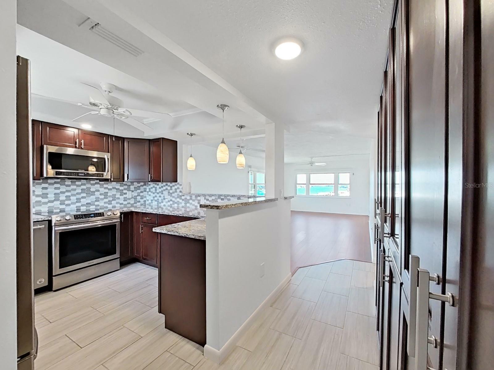 Property Photo: 4725 Cove Circle 1001 FL 33708